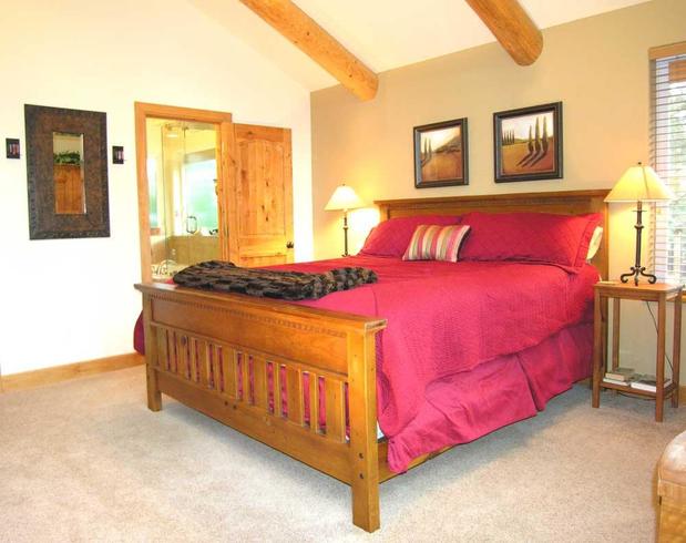 Images Waters of Tahoe Vacation Properties