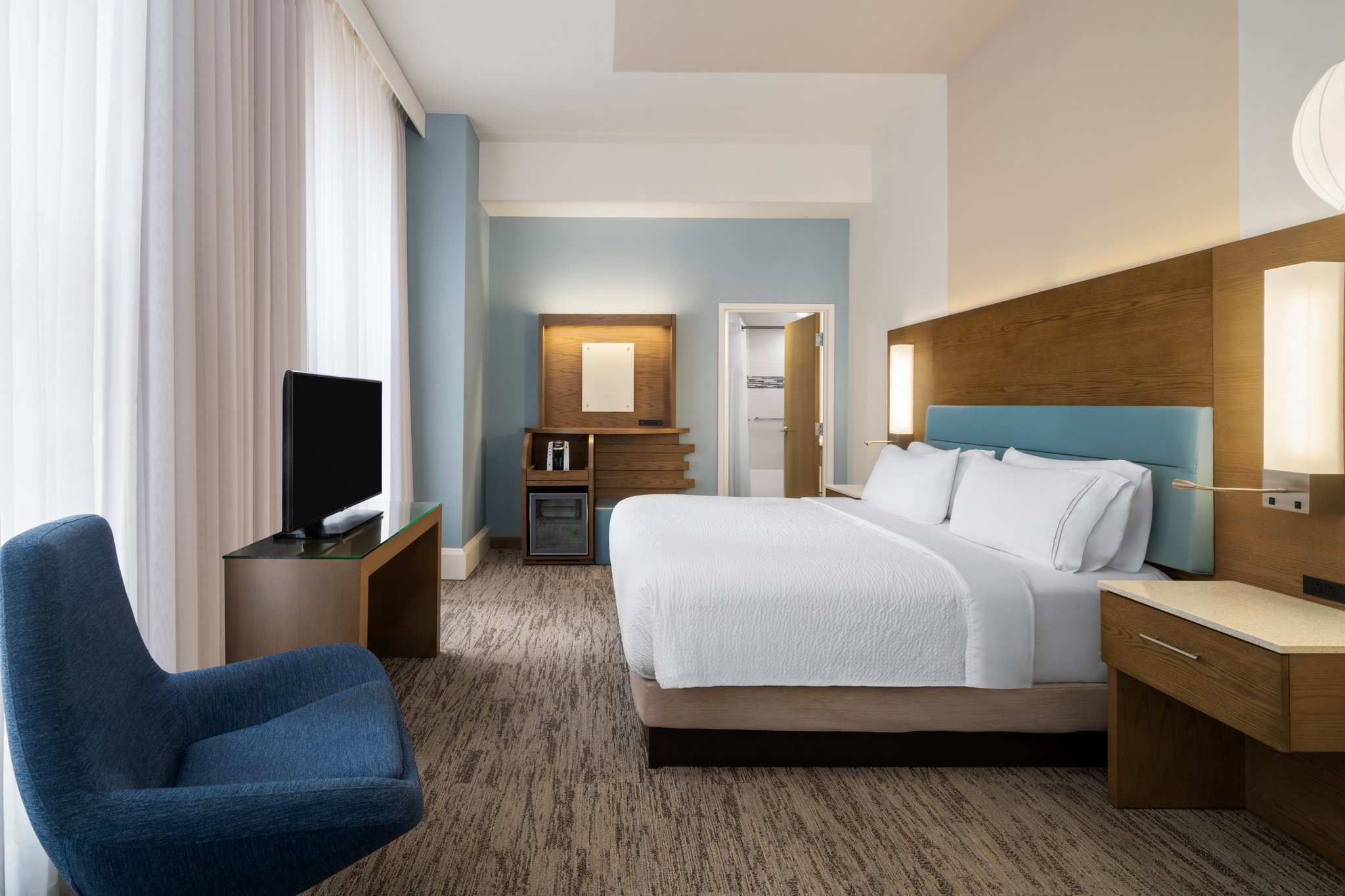 EVEN Hotel Pittsburgh Downtown by IHG Image