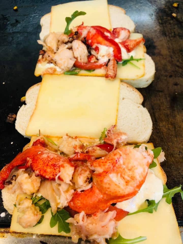 Off the Hook Roadside Eatery Image