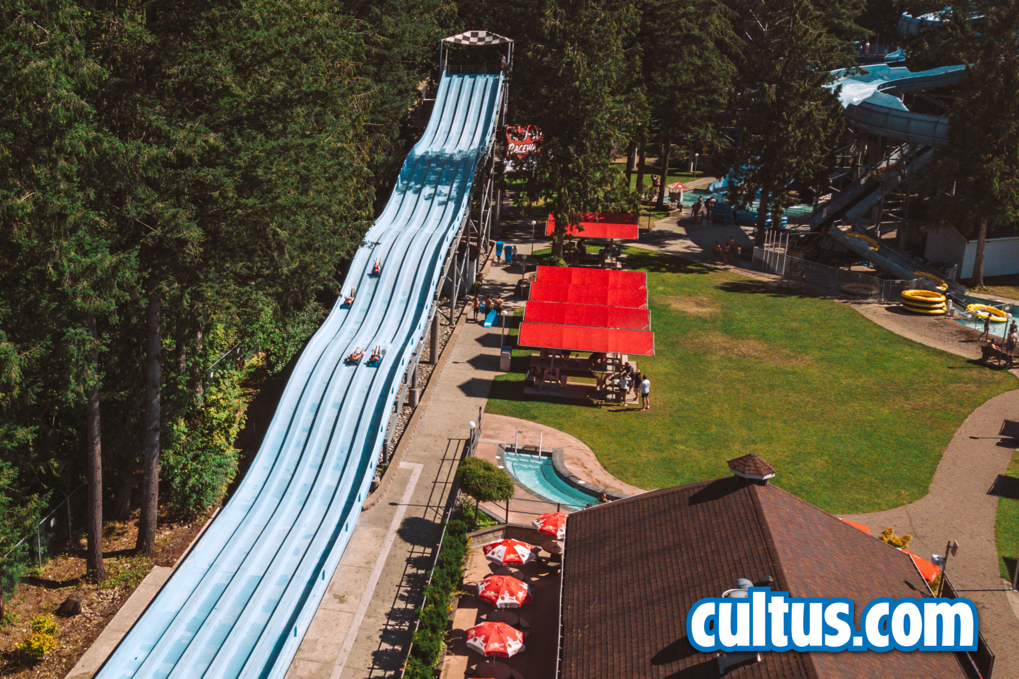 Cultus Lake Waterpark & Waterslides, Cultus Lake BC Ourbis