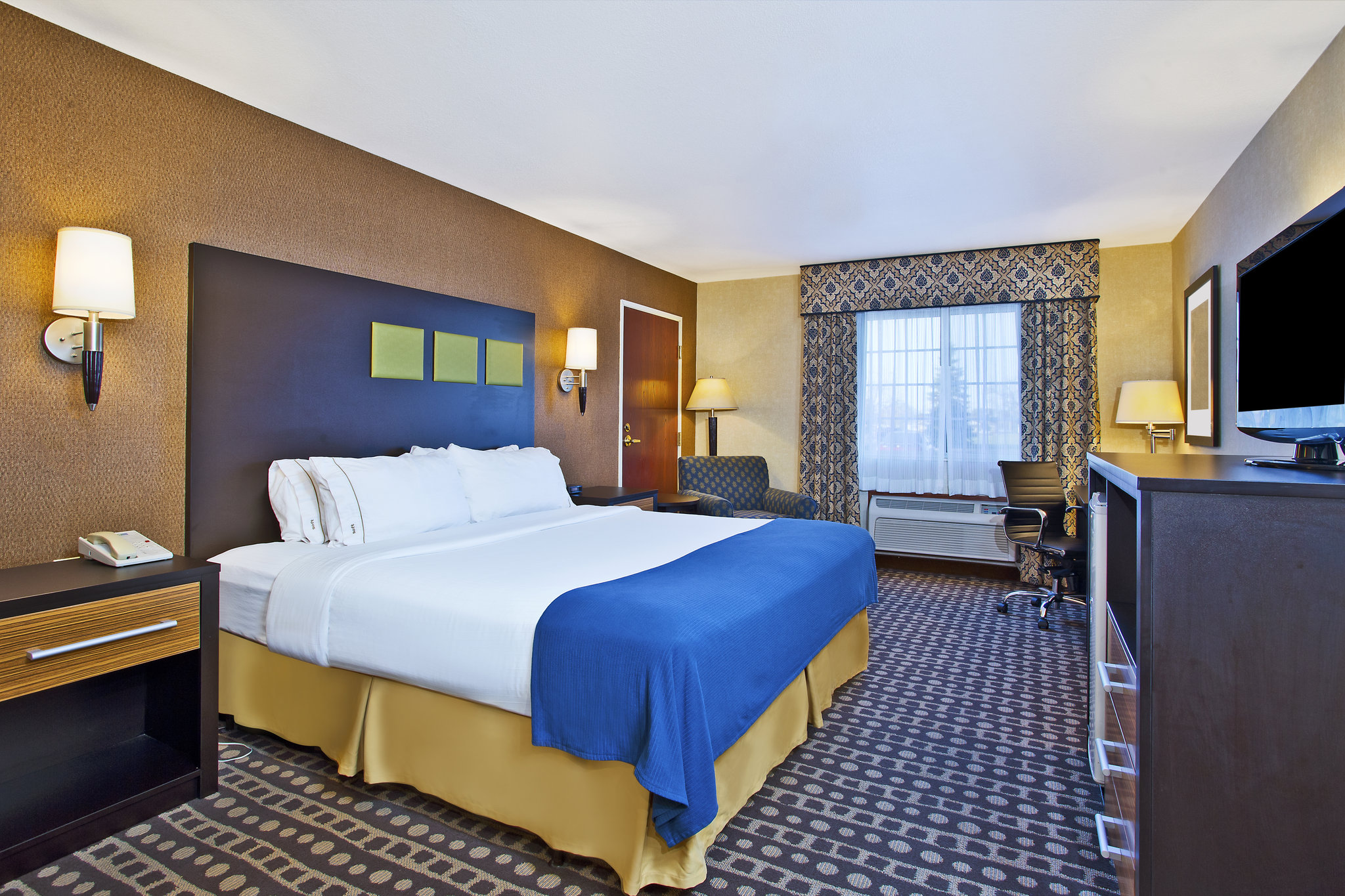 Holiday Inn Express & Suites Wabash by IHG Image