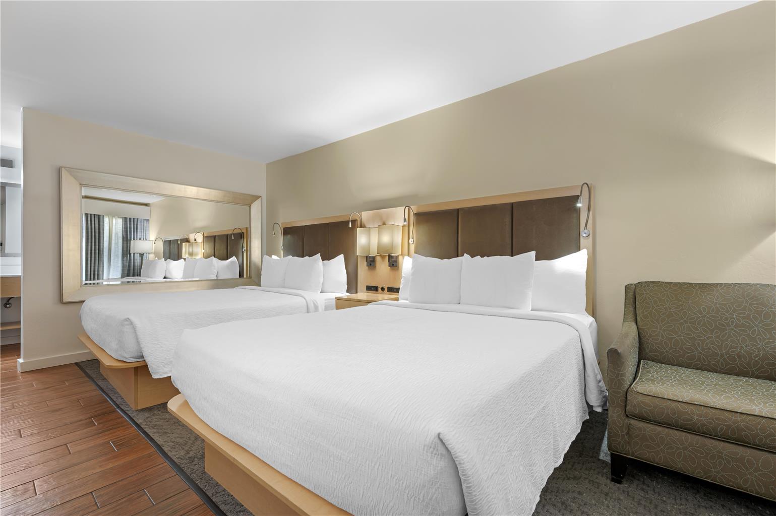 Best Western Plus South Coast Inn Image