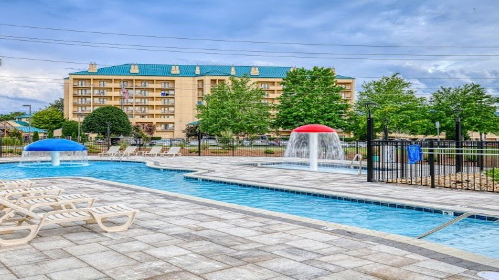 Holiday Inn Express & Suites Pigeon Forge/Near Dollywood Photo
