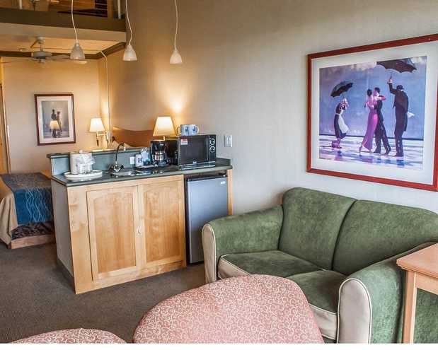 Images Comfort Inn & Suites