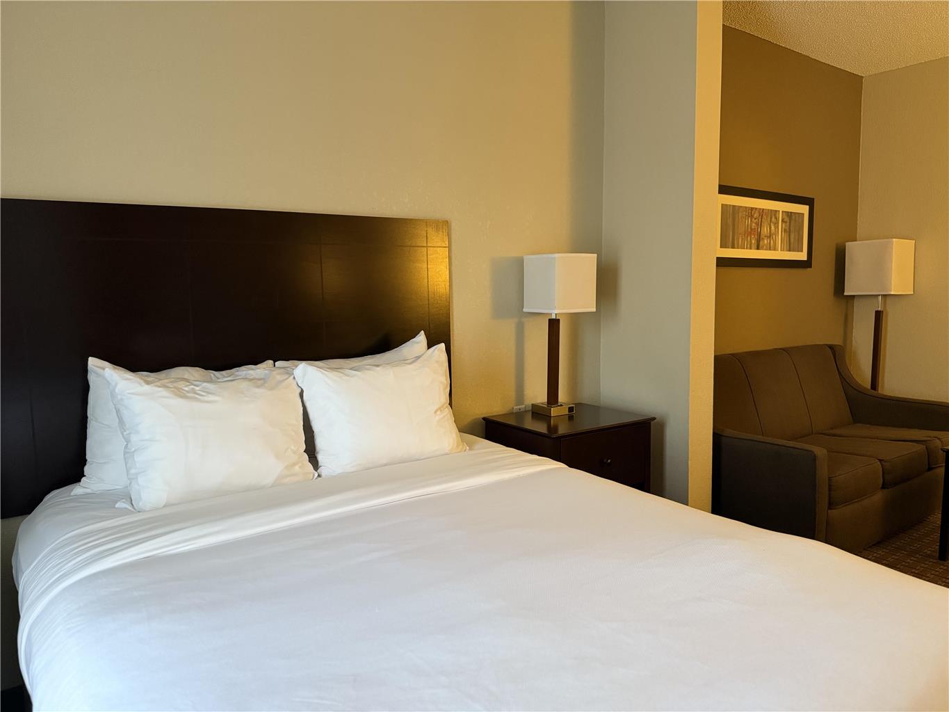 SureStay by Best Western Marion Image