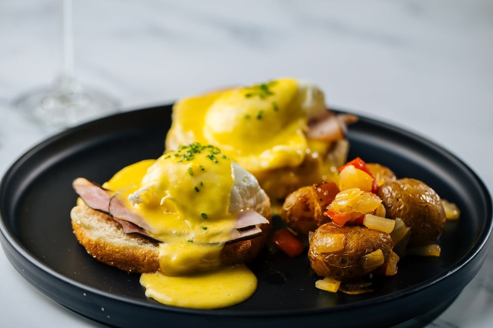 EGGS BENEDICT