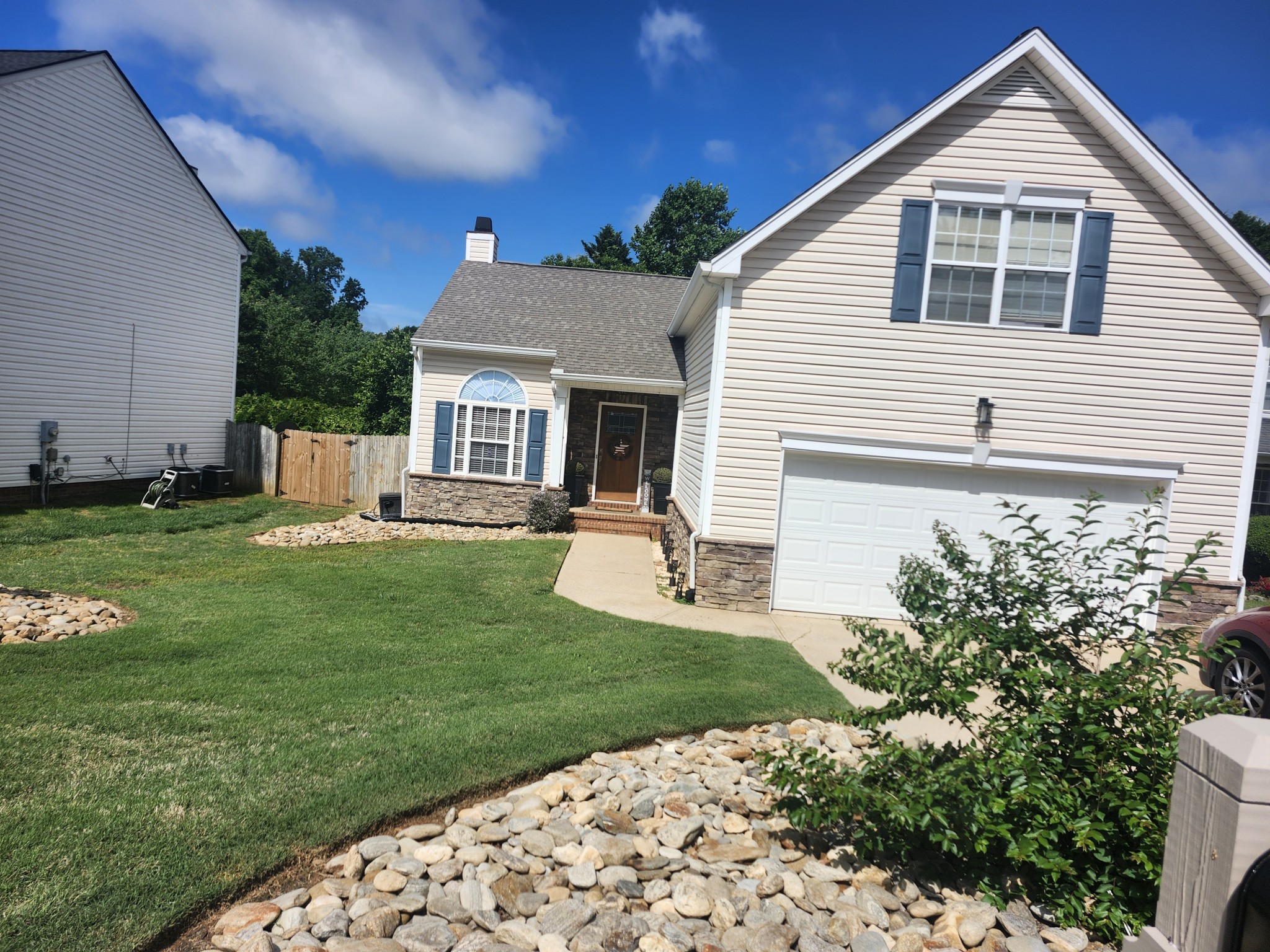 Carolina Roofing Siding Painting Image