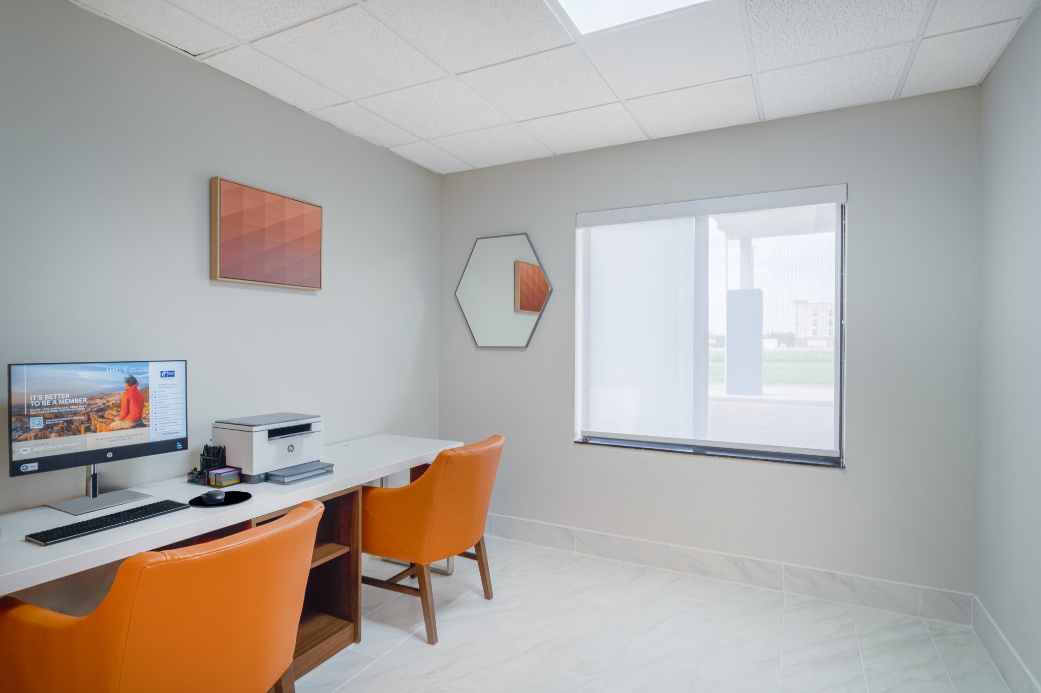 Holiday Inn Express & Suites Pratt by IHG Image