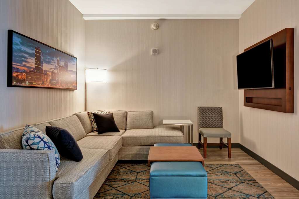 Embassy Suites by Hilton Plainfield Indianapolis Airport Image