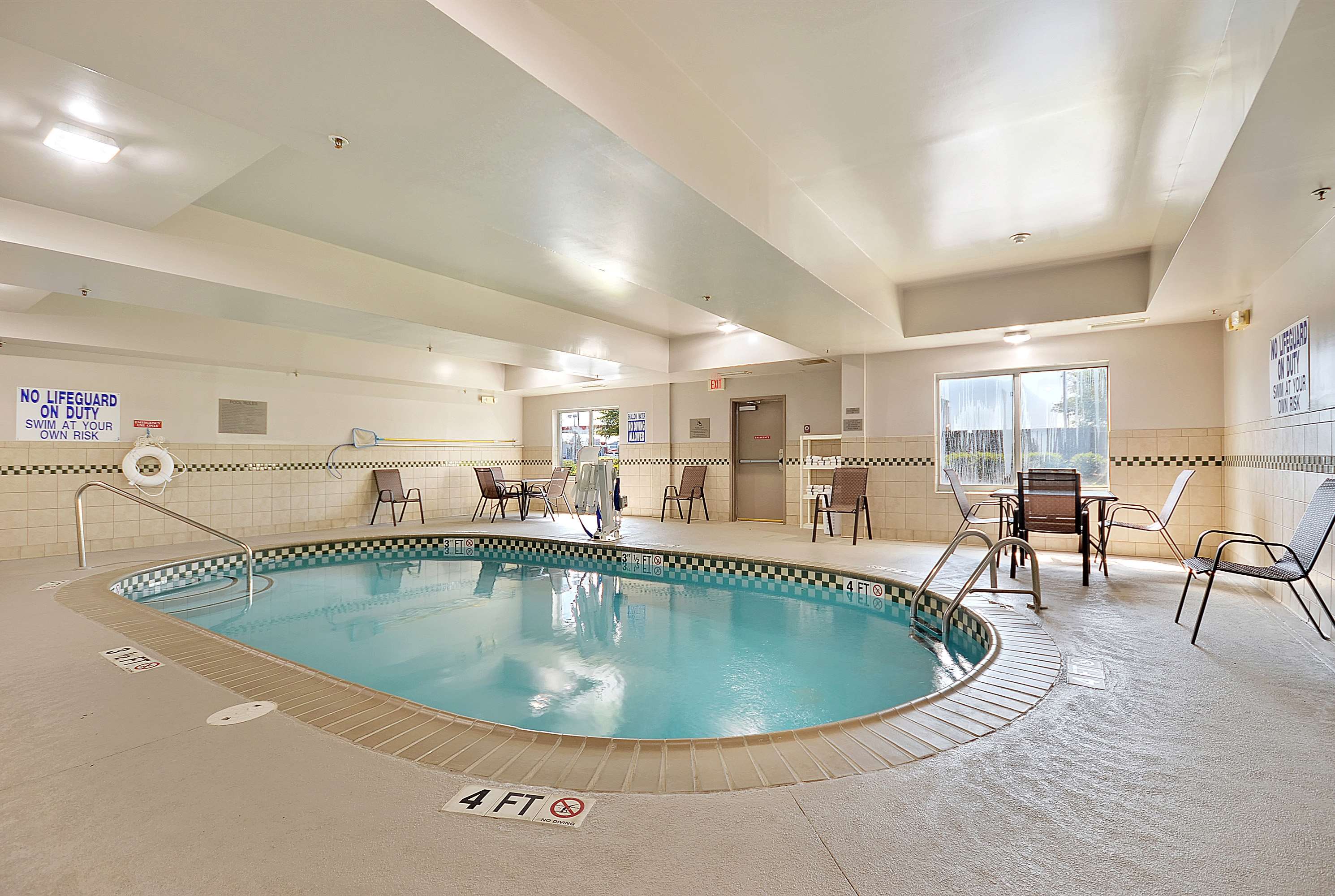 Country Inn & Suites by Radisson, Charleston North, SC Photo