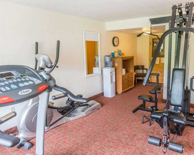 Images Quality Inn Royle