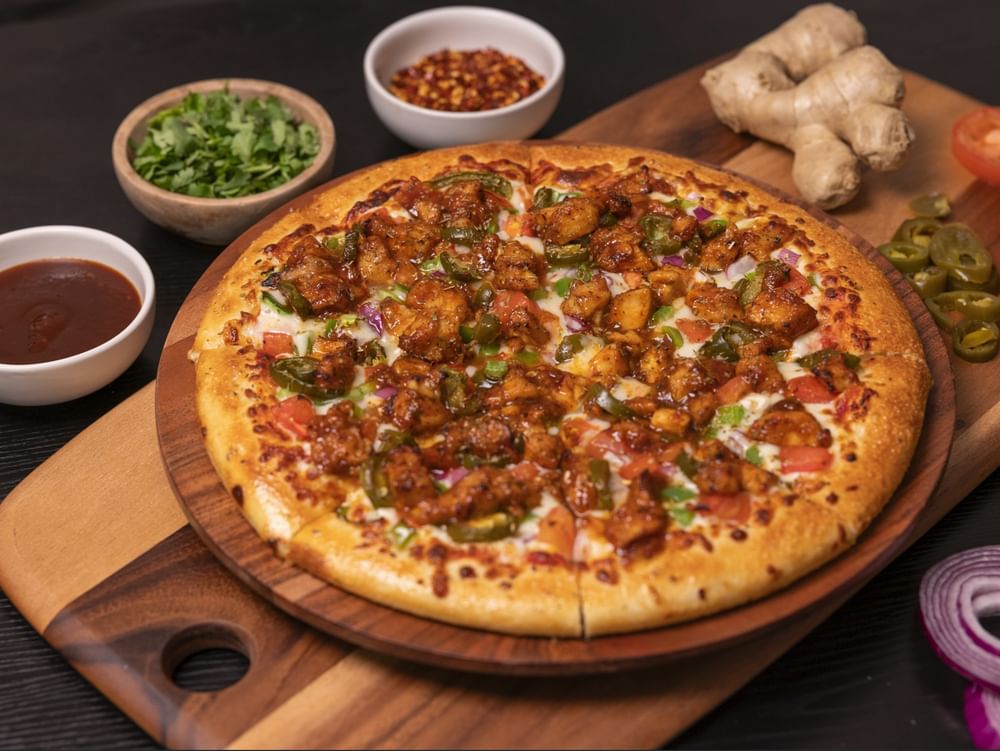 Medium Halal Korean Chili Chicken Pizza
