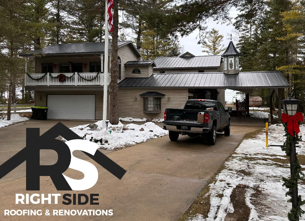 Right Side Roofing & Renovations Image