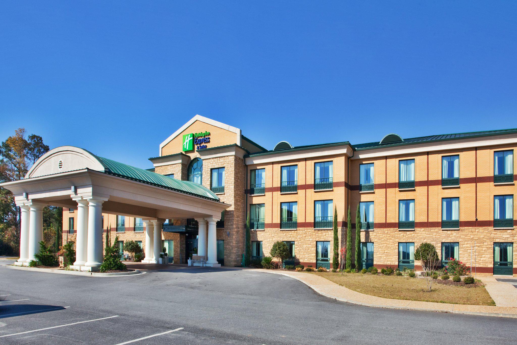 Holiday Inn Express & Suites Macon-West Photo