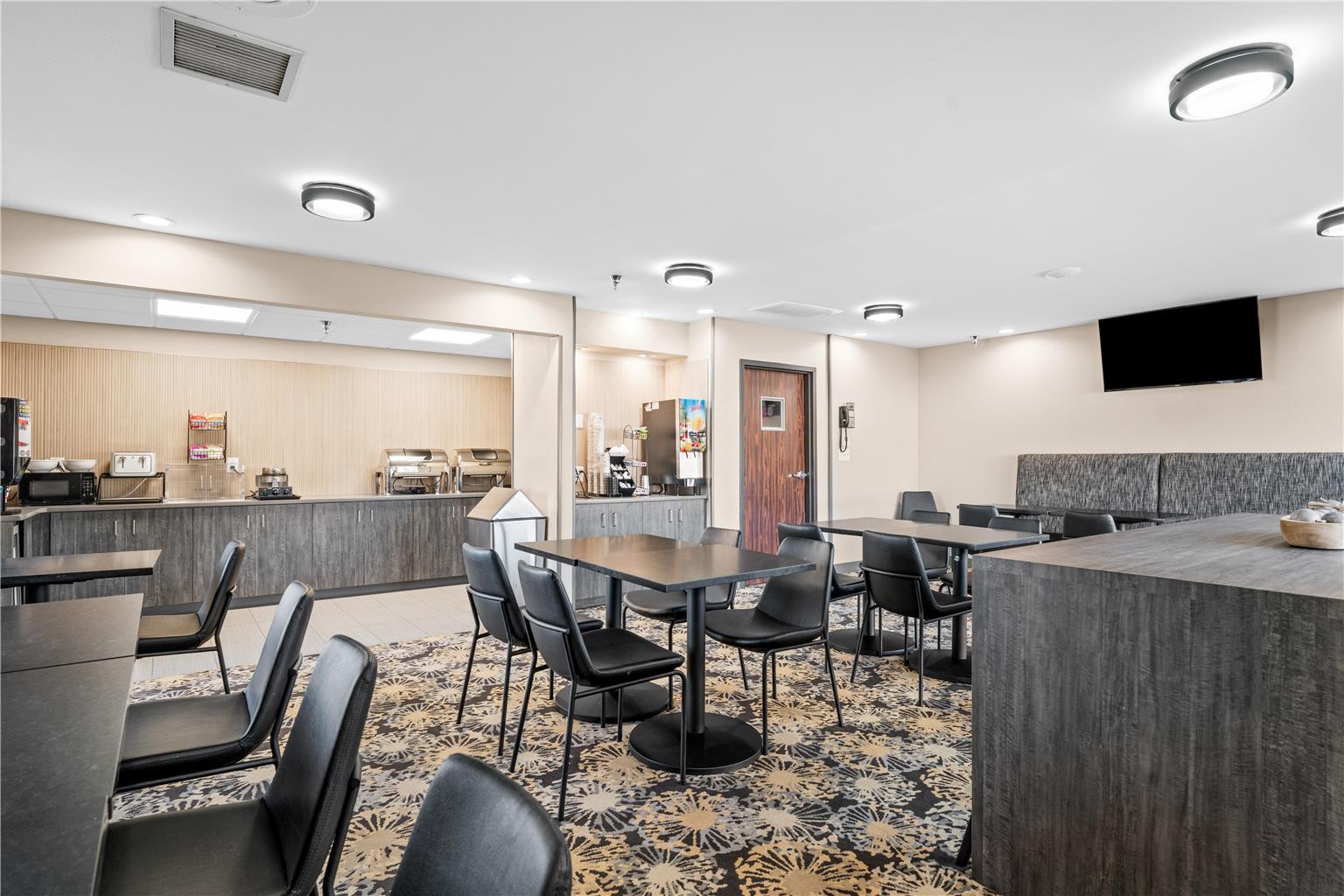 Best Western Courtview Hotel Image