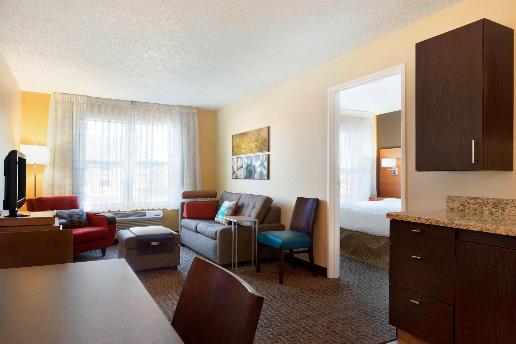 TownePlace Suites by Marriott Chicago Naperville Photo