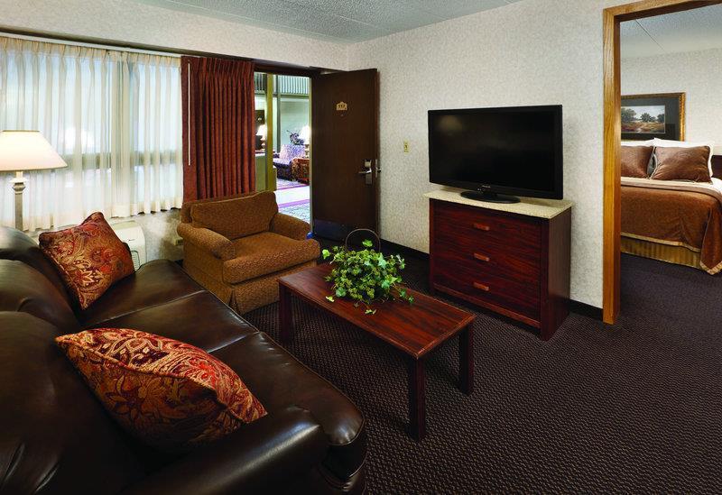 Ramkota Hotel & Watertown Event Center Image