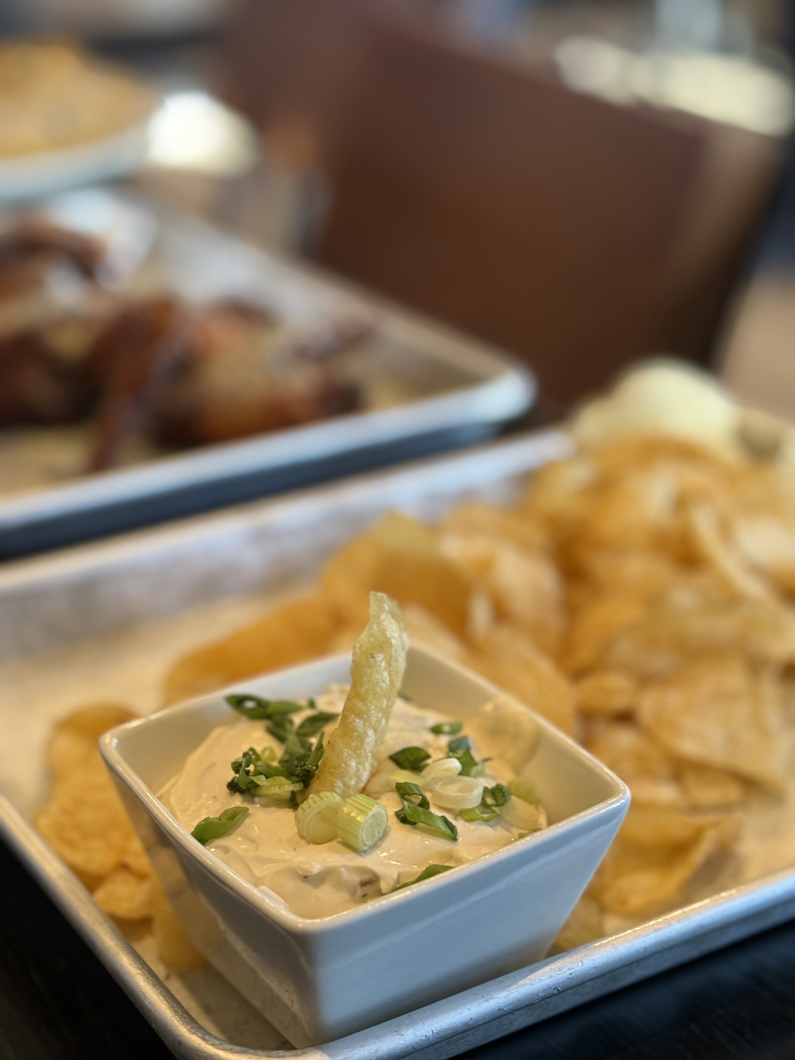 CHIP & DIP