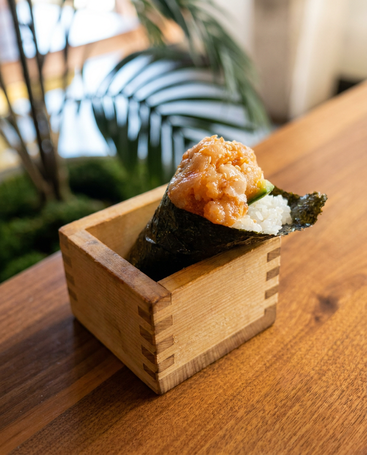 Spicy Albacore Handroll