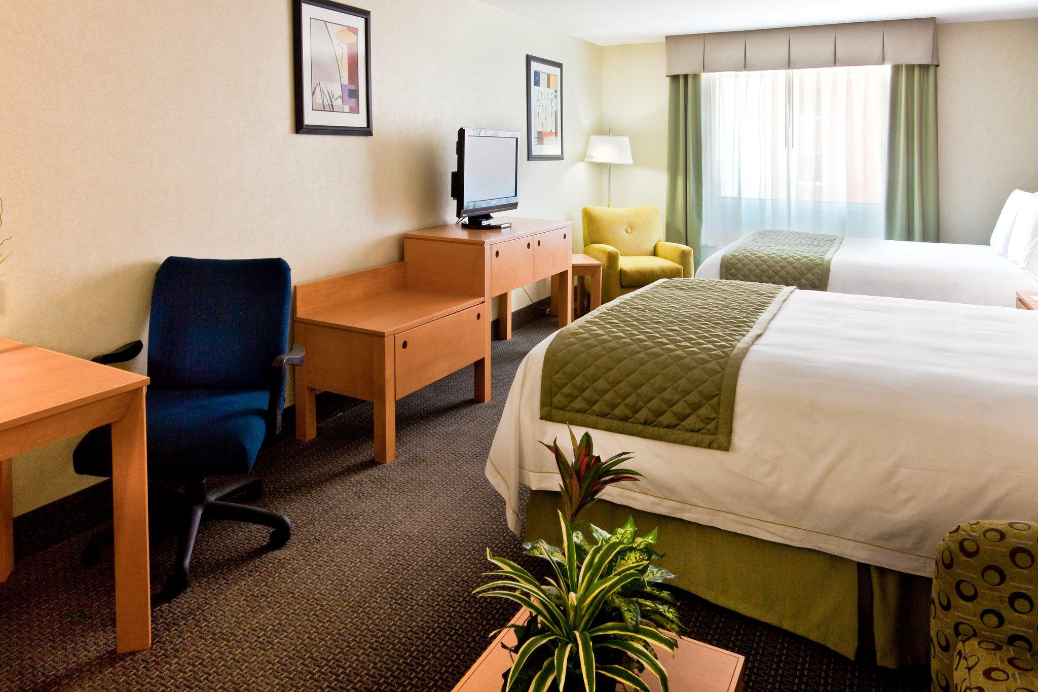 Holiday Inn Express Suites Monterrey Aeropuerto An IHG Hotel