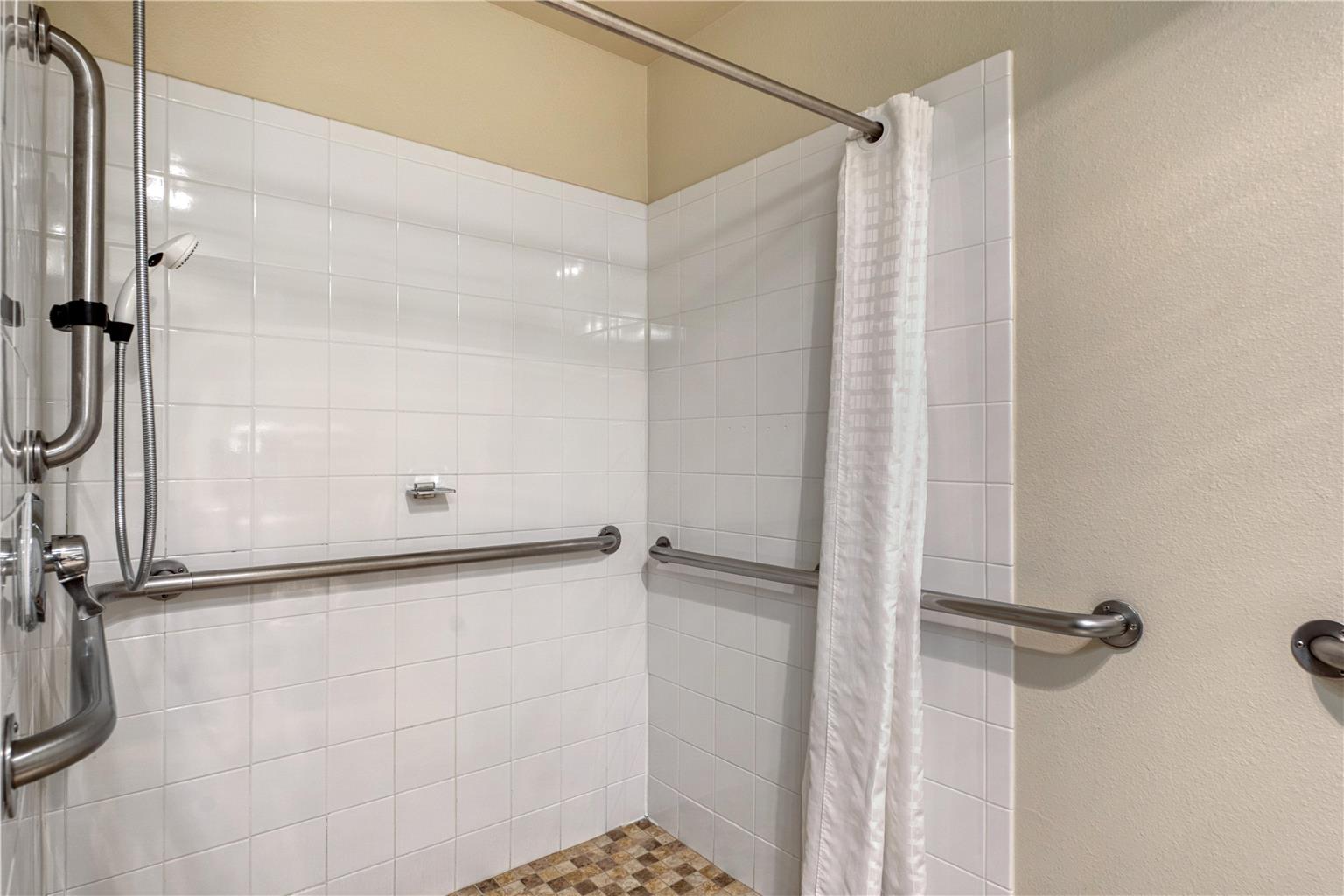 Best Western Alderwood Image