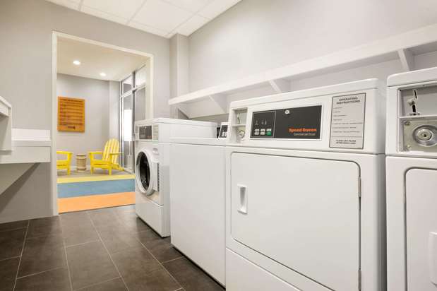 Images Home2 Suites by Hilton Houston/Webster