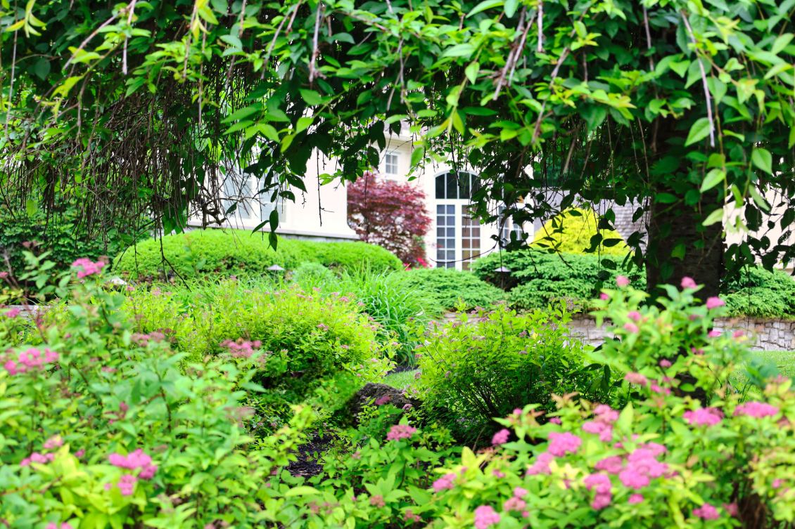 Oakwood Lawn & Landscaping Image