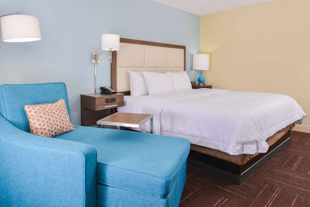 Hampton Inn Vero Beach Image