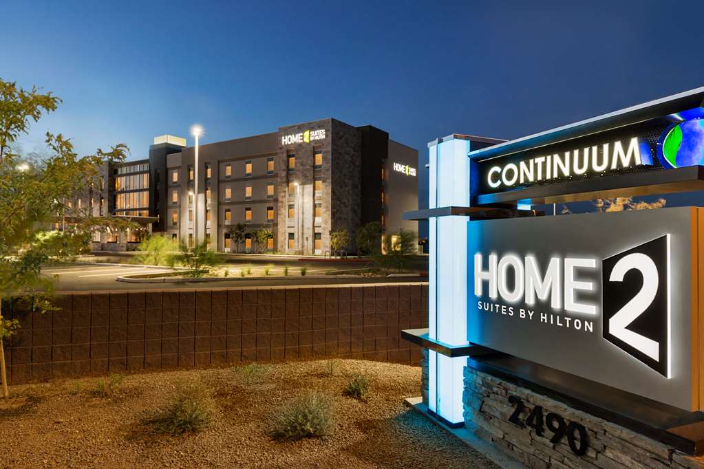 Home2 Suites by Hilton Phoenix Chandler, 2490 W Queen Creek Rd