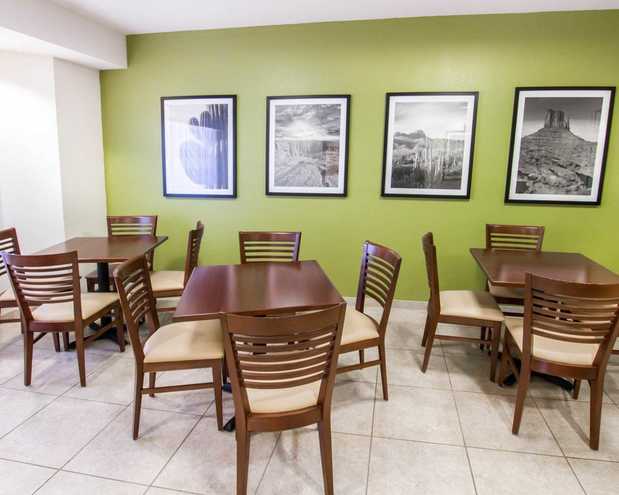 Images Sleep Inn at North Scottsdale Road
