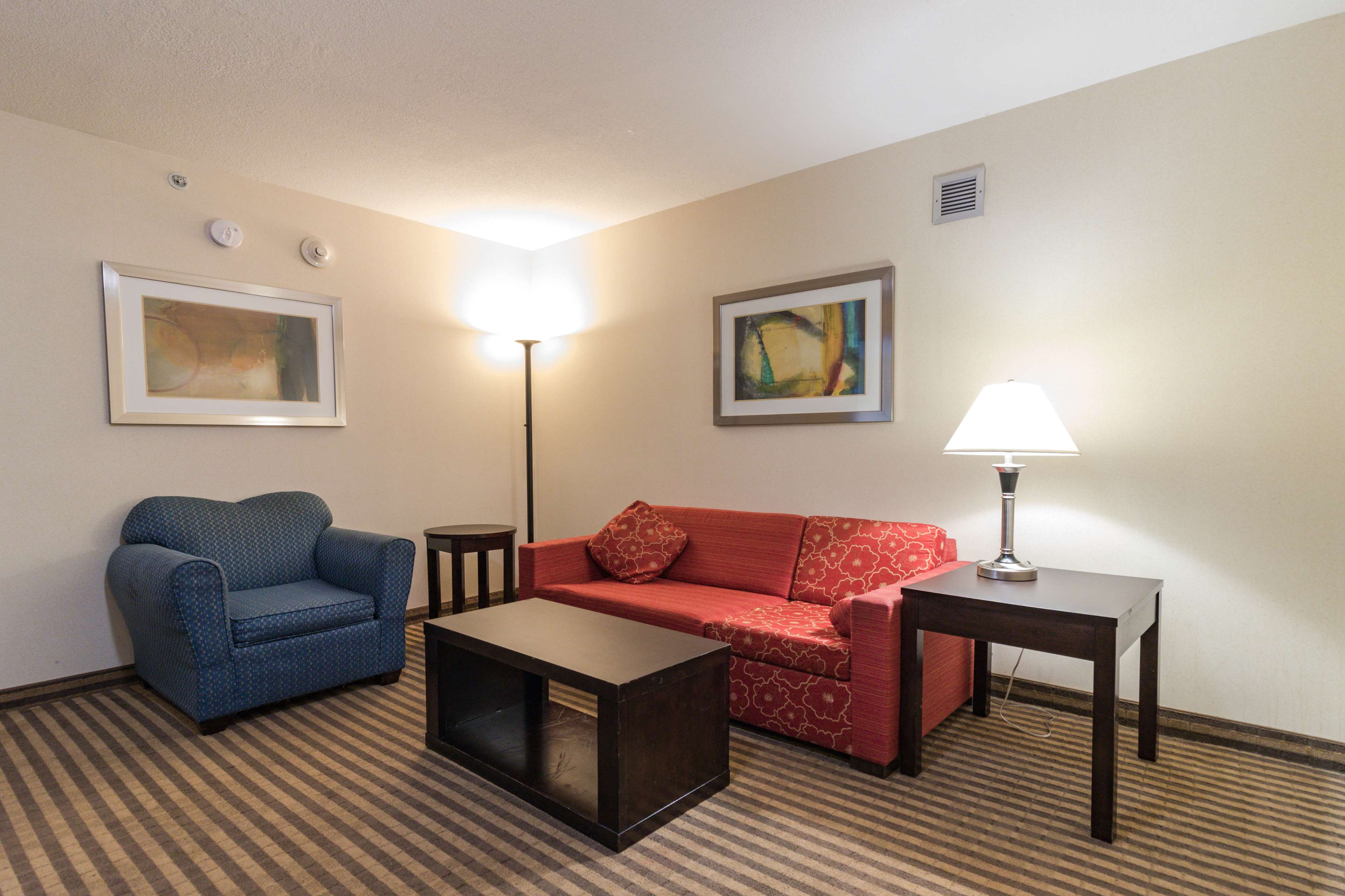 Best Western Plus Portage Hotel & Suites Photo