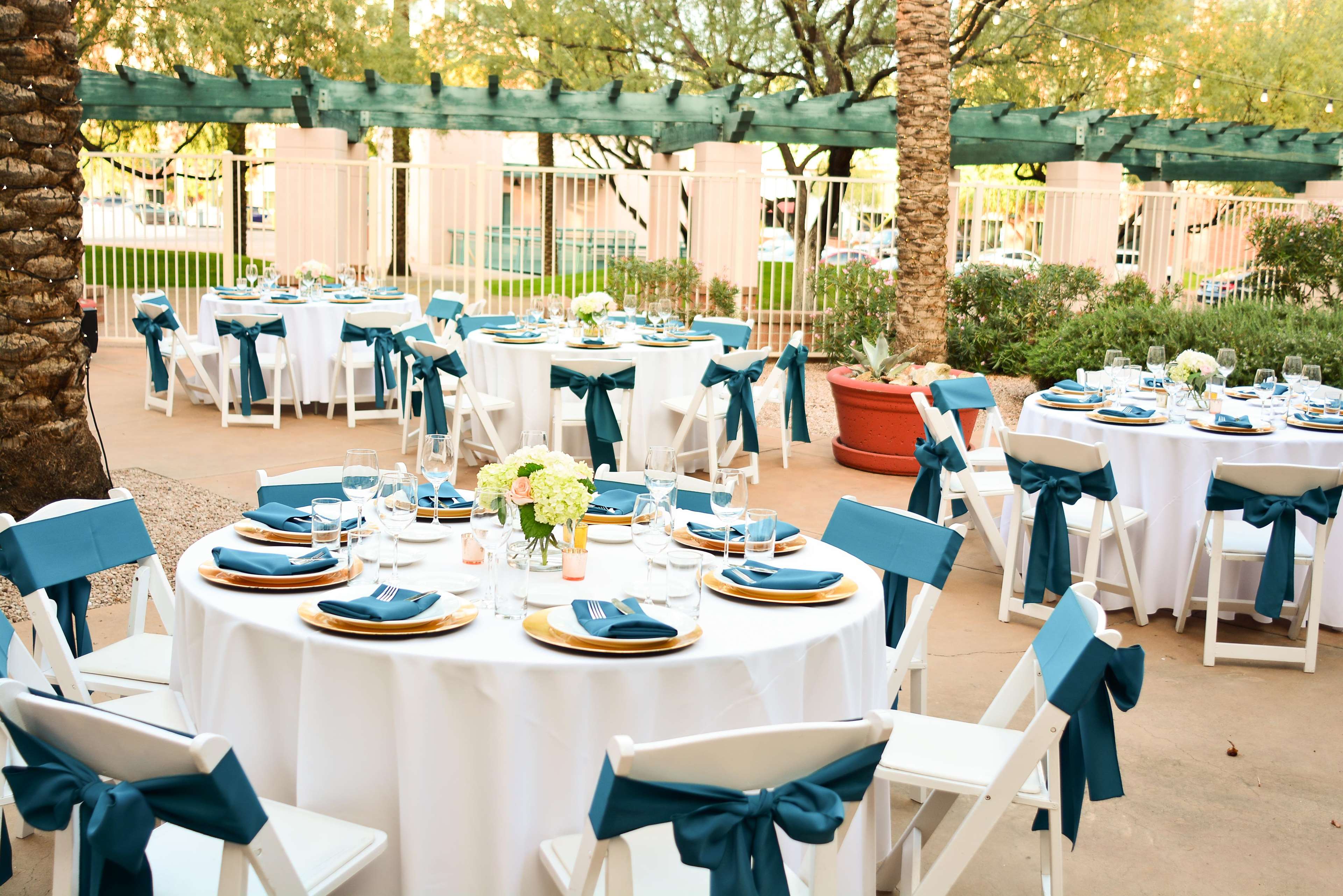 Hilton Garden Inn Scottsdale Old Town Photo