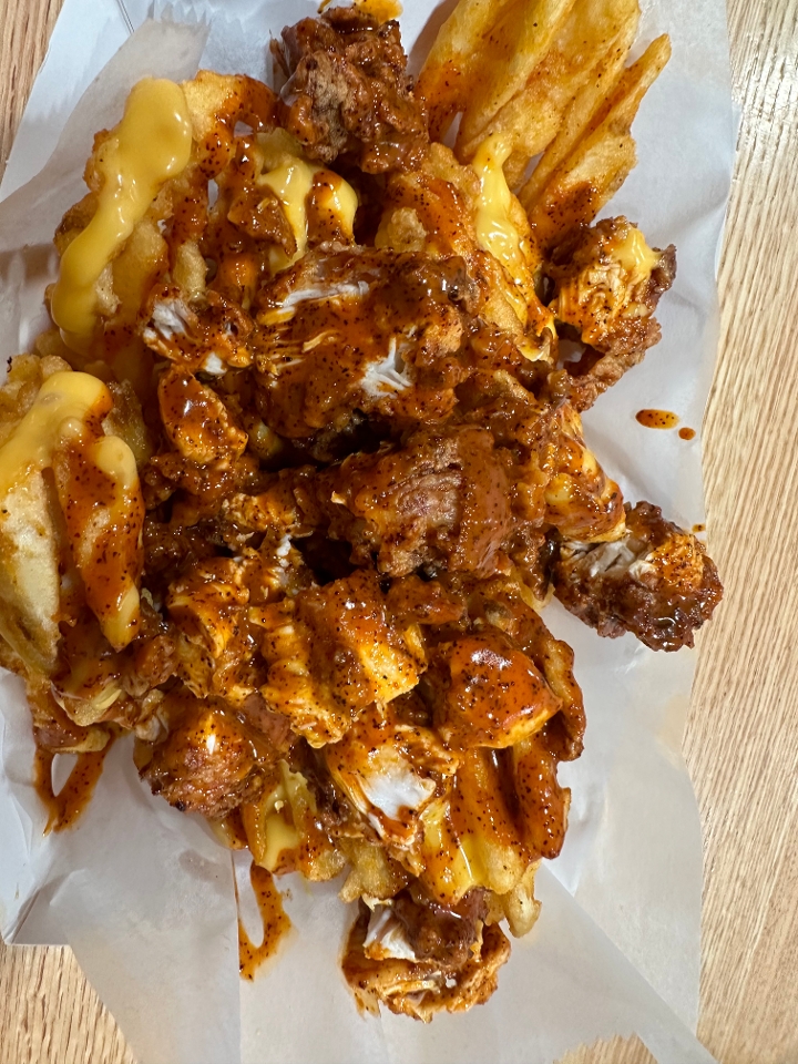 Crisp Chik'n Nashville Hot Loaded Fries