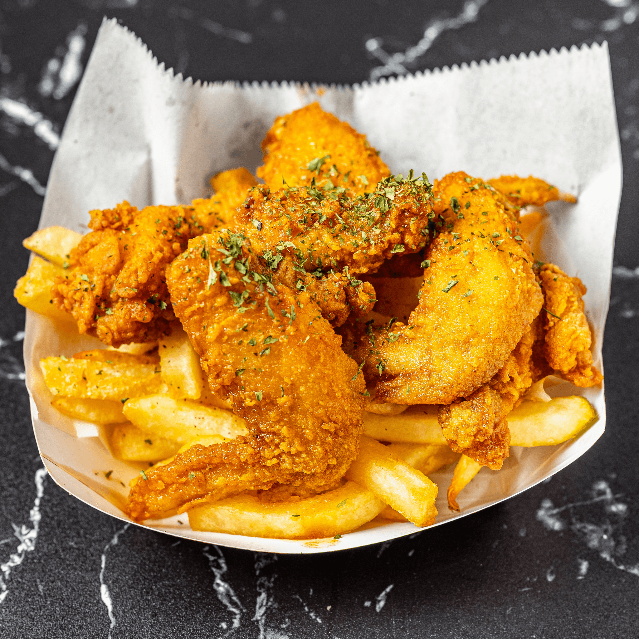 6 Piece Chicken Wing with Fries
