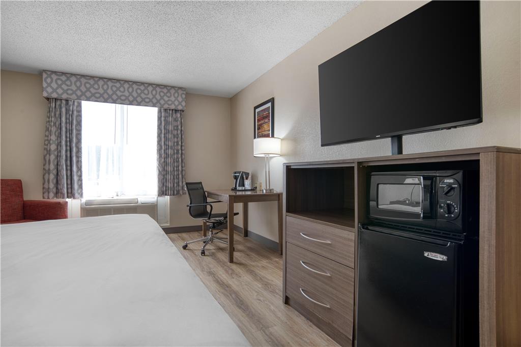 Best Western Plus Philadelphia-Choctaw Hotel and Suites Image