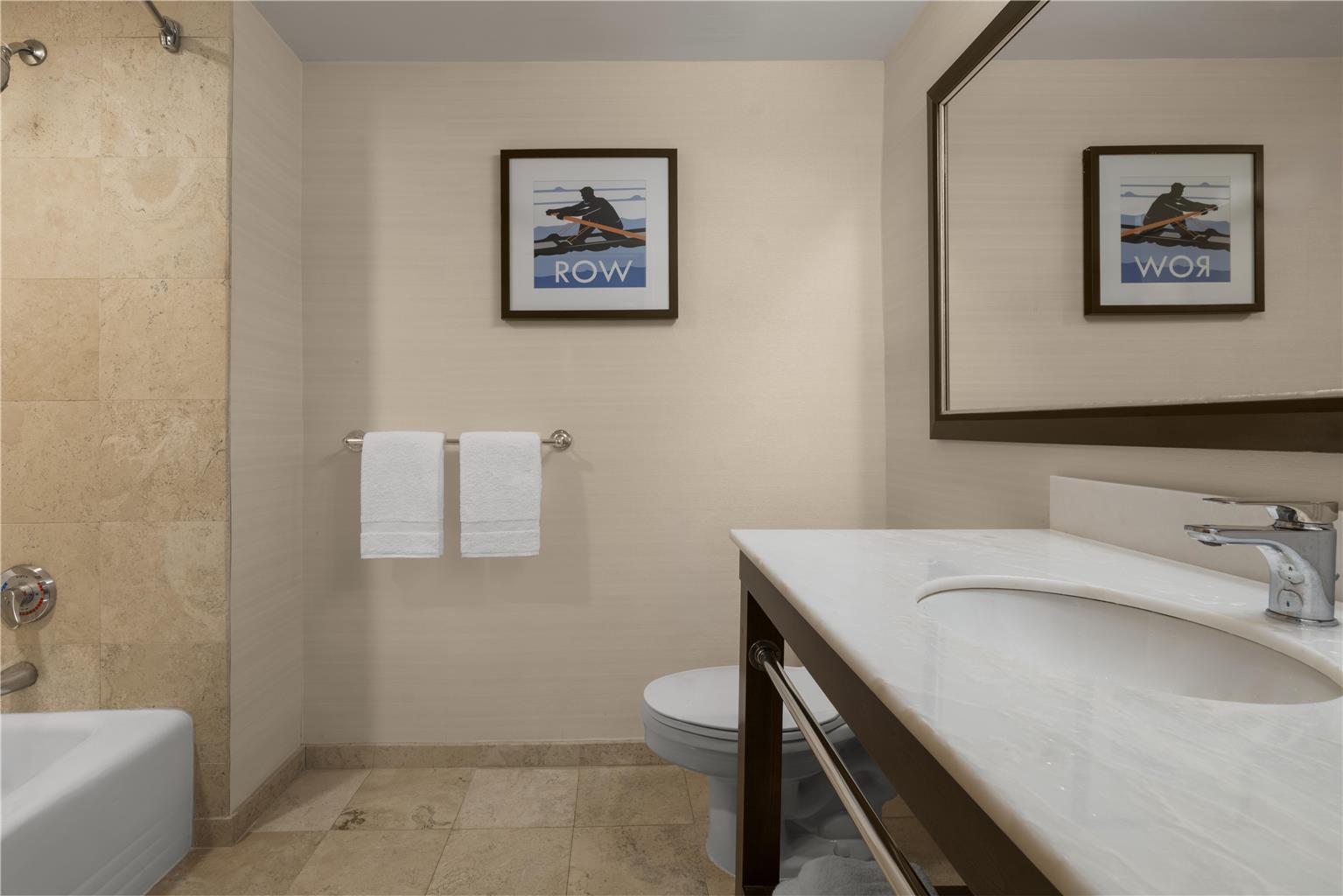 Best Western Premier Plainview-Long Island Hotel Image