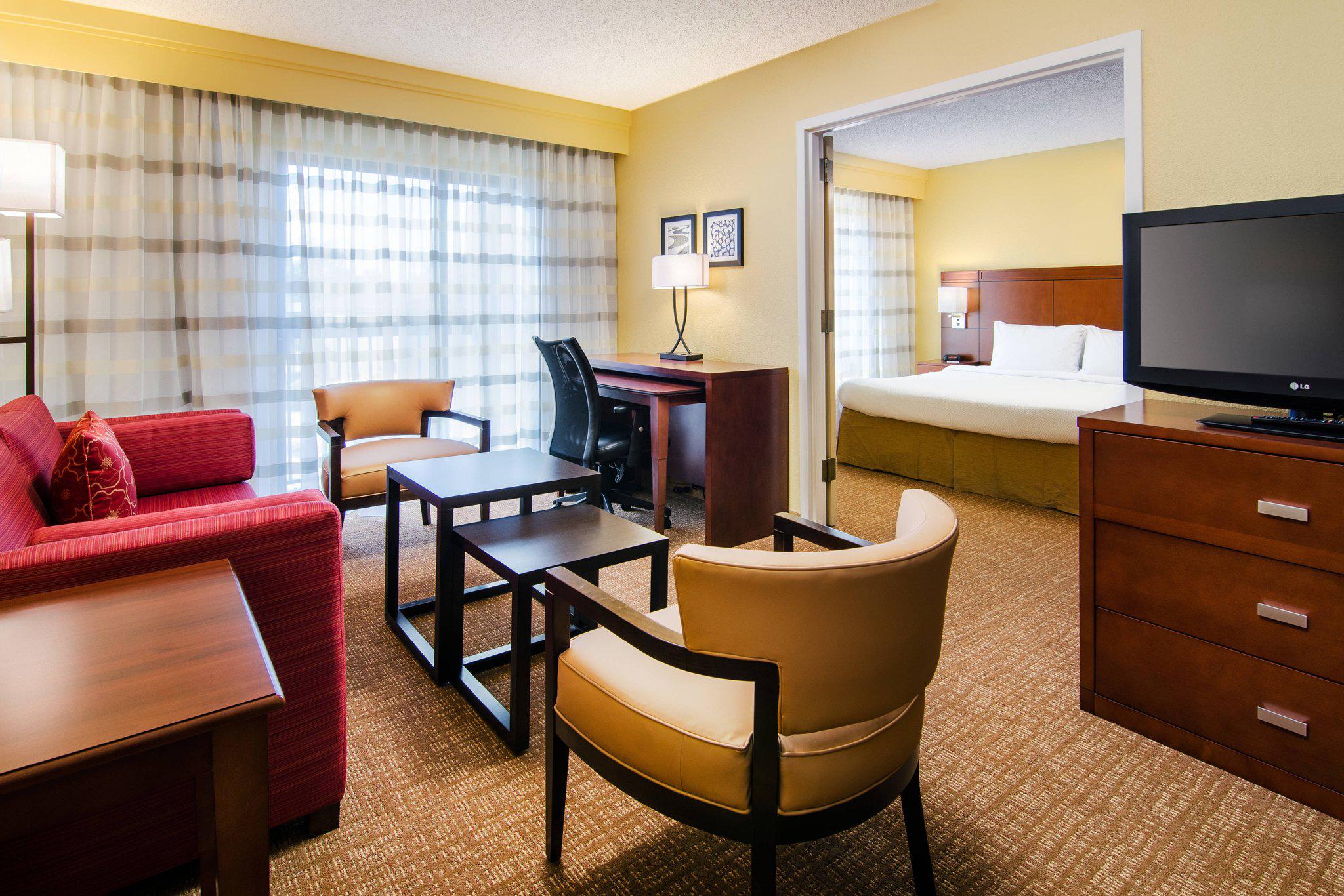 Courtyard by Marriott Spartanburg Photo