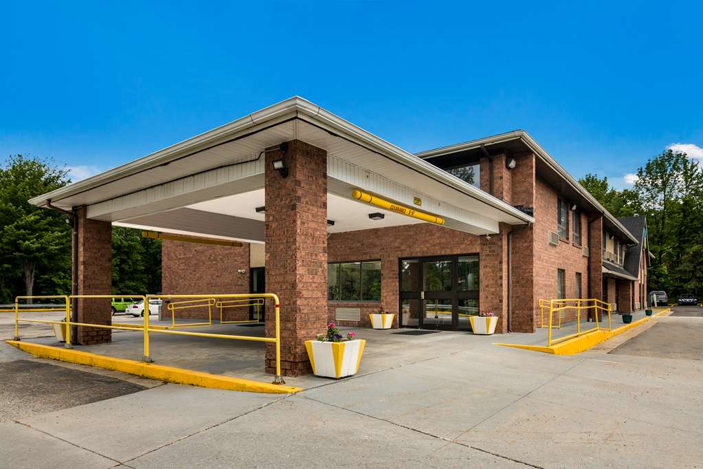 SureStay by Best Western Lewiston Auburn Area Image