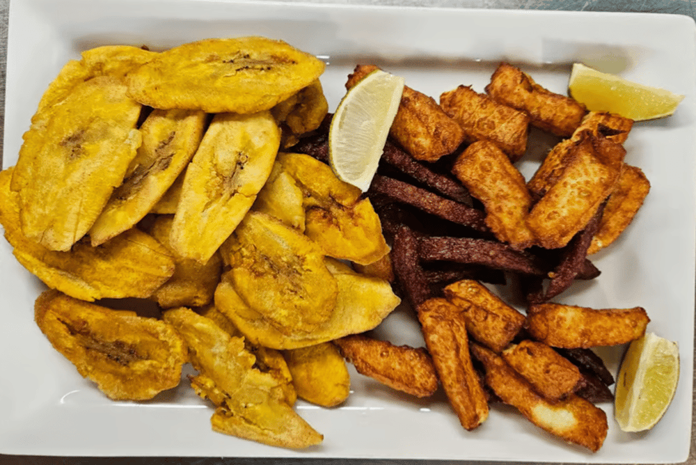 Tostones Con Queso Y Salami / Cheese and Salami Fried Green Plantains