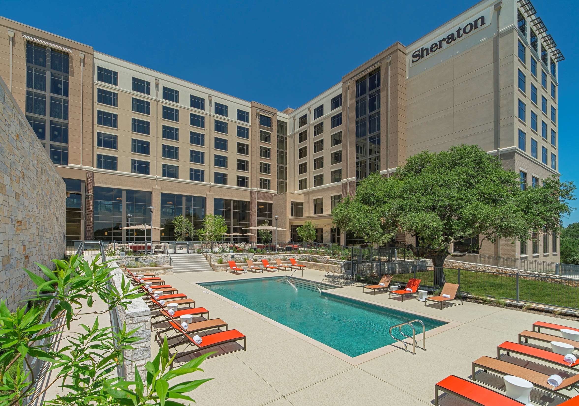 SHERATON AUSTIN HOTEL & CONFERENCE CENTER