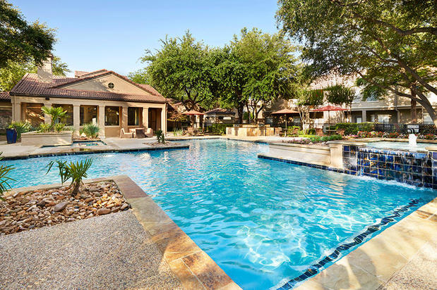 Images Camden Cimarron Apartments