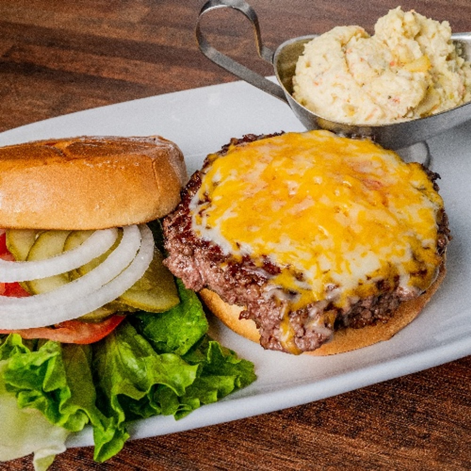 Classic Cheeseburger