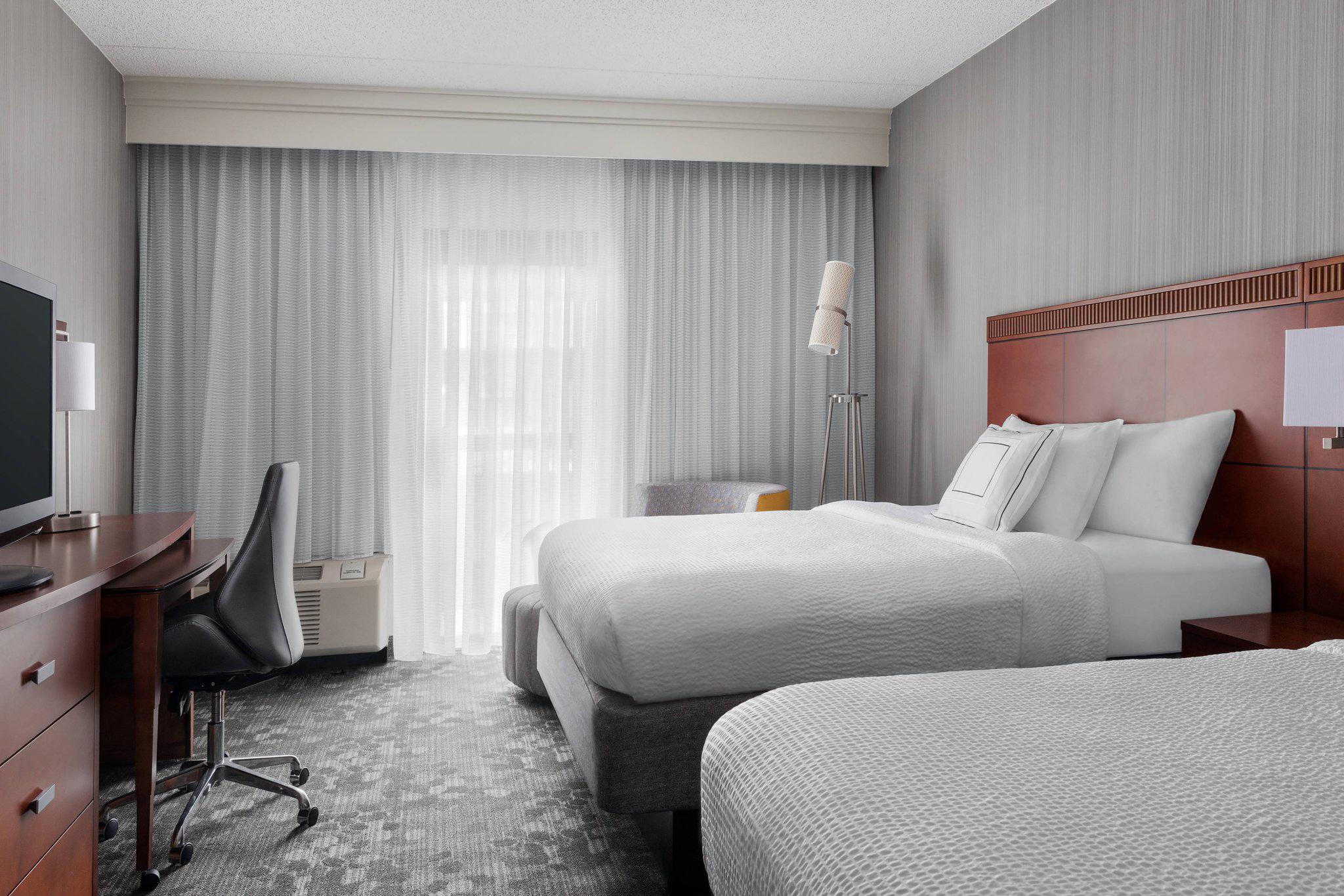 Courtyard by Marriott Philadelphia Willow Grove Photo