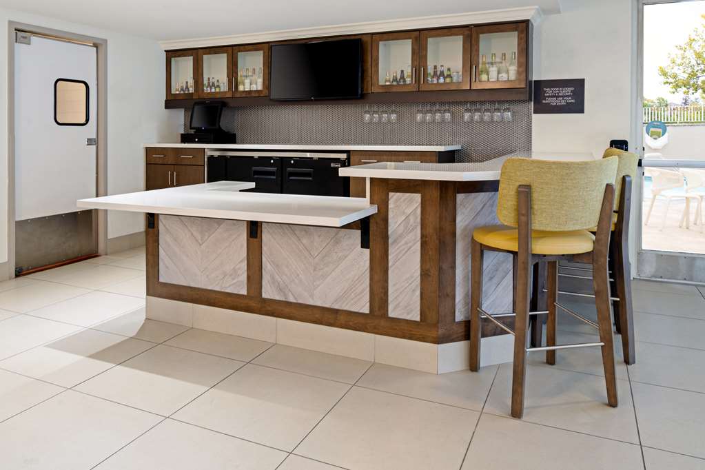 Hilton Garden Inn Roseville Image