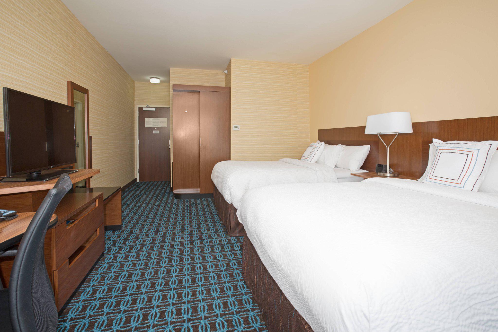 Fairfield Inn & Suites by Marriott Burlington Photo