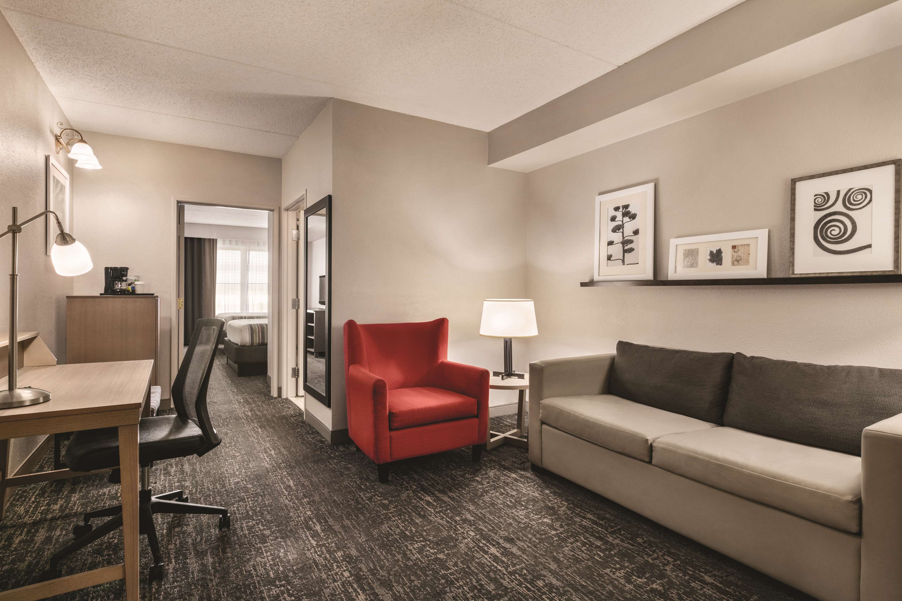 Country Inn & Suites by Radisson, Newark Airport, NJ Photo