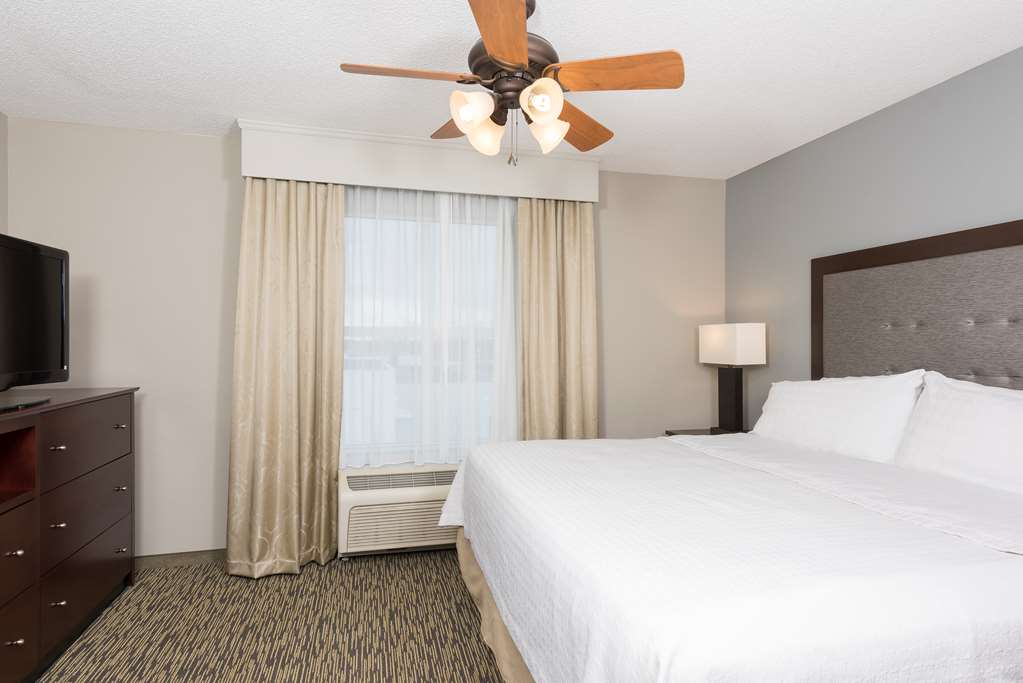 Homewood Suites by Hilton Bloomington Image