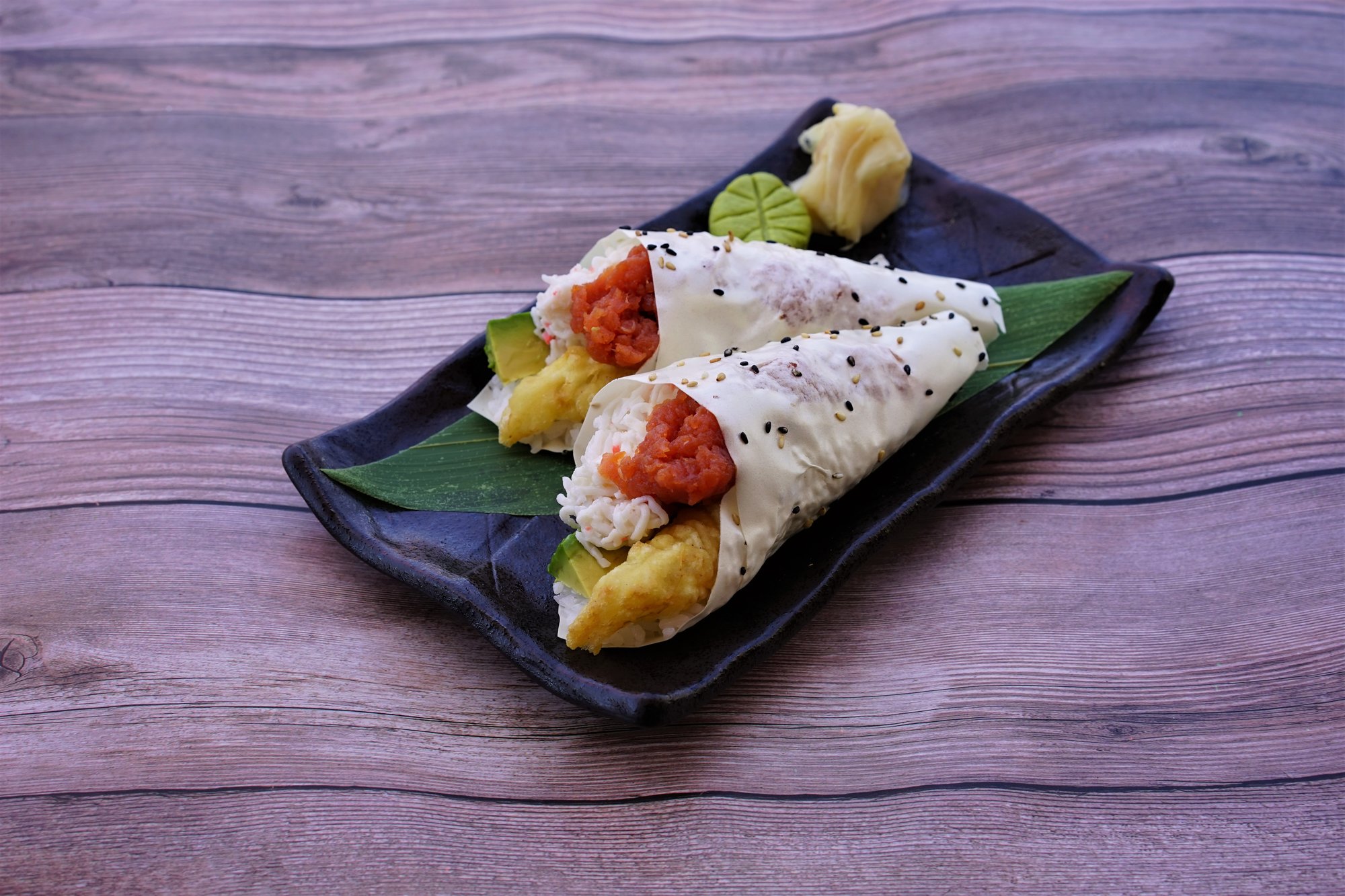 Half & Half Hand Roll