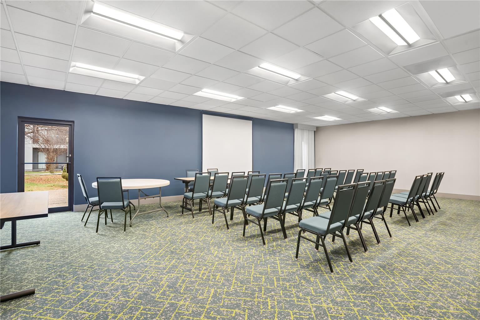 Spark by Hilton Bettendorf Quad Cities Image