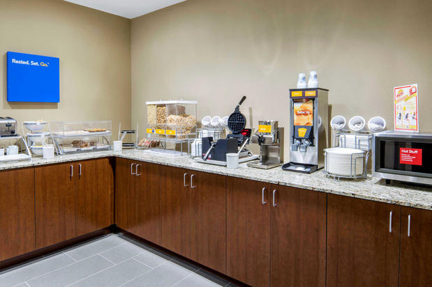 Images Comfort Inn & Suites